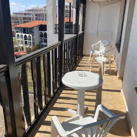 Stylish, 1-bedroom At Watermill Complex Apartament Bŭnzarito